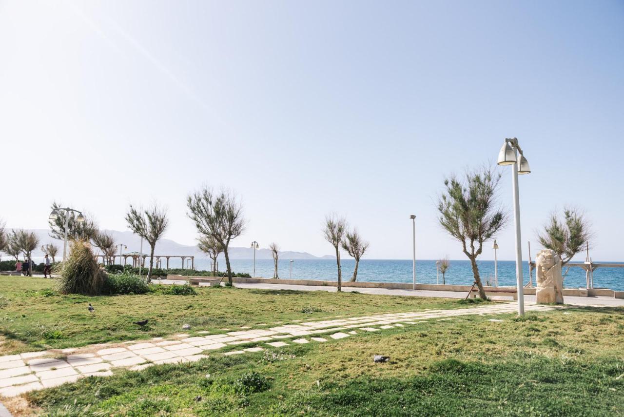 Alcyone Studios And Apartments Iraklion Buitenkant foto