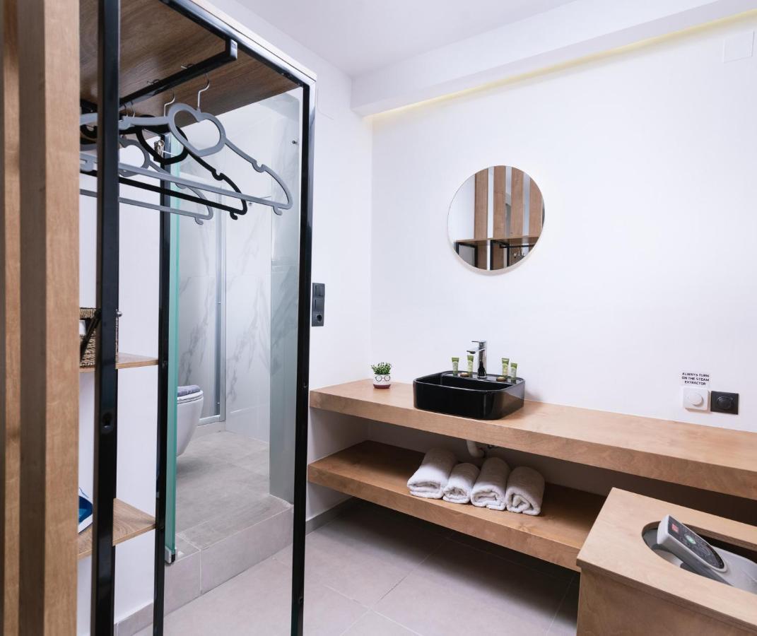 Alcyone Studios And Apartments Iraklion Buitenkant foto
