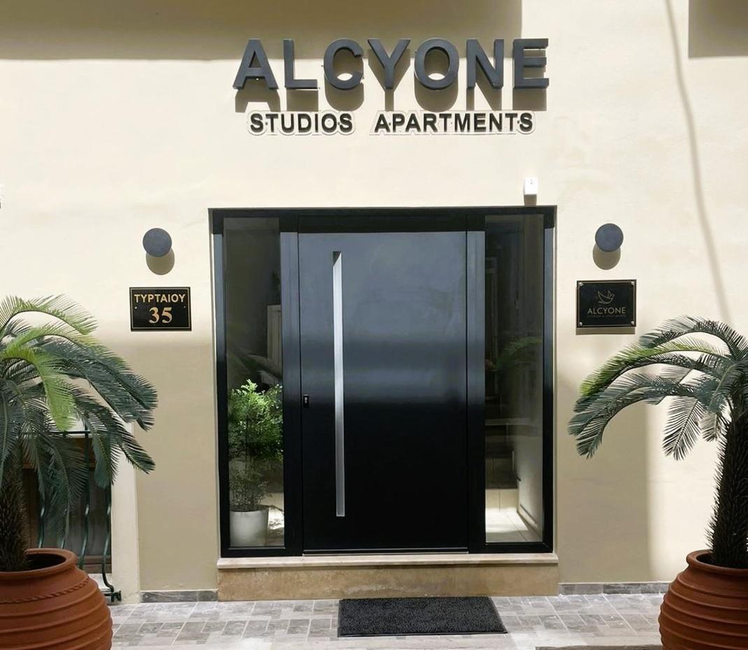 Alcyone Studios And Apartments Iraklion Buitenkant foto