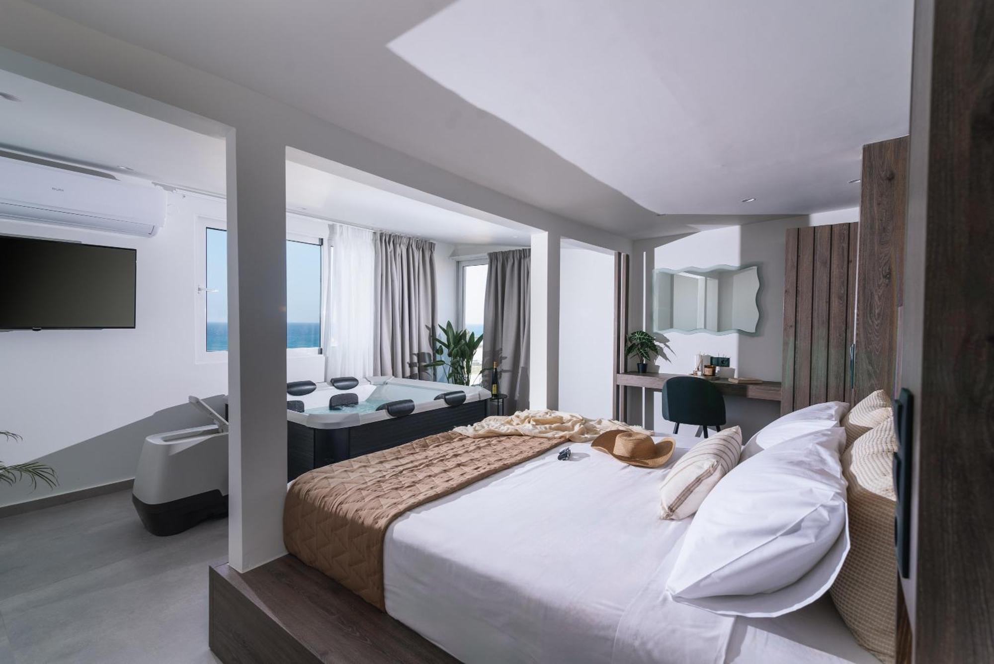 Alcyone Studios And Apartments Iraklion Buitenkant foto