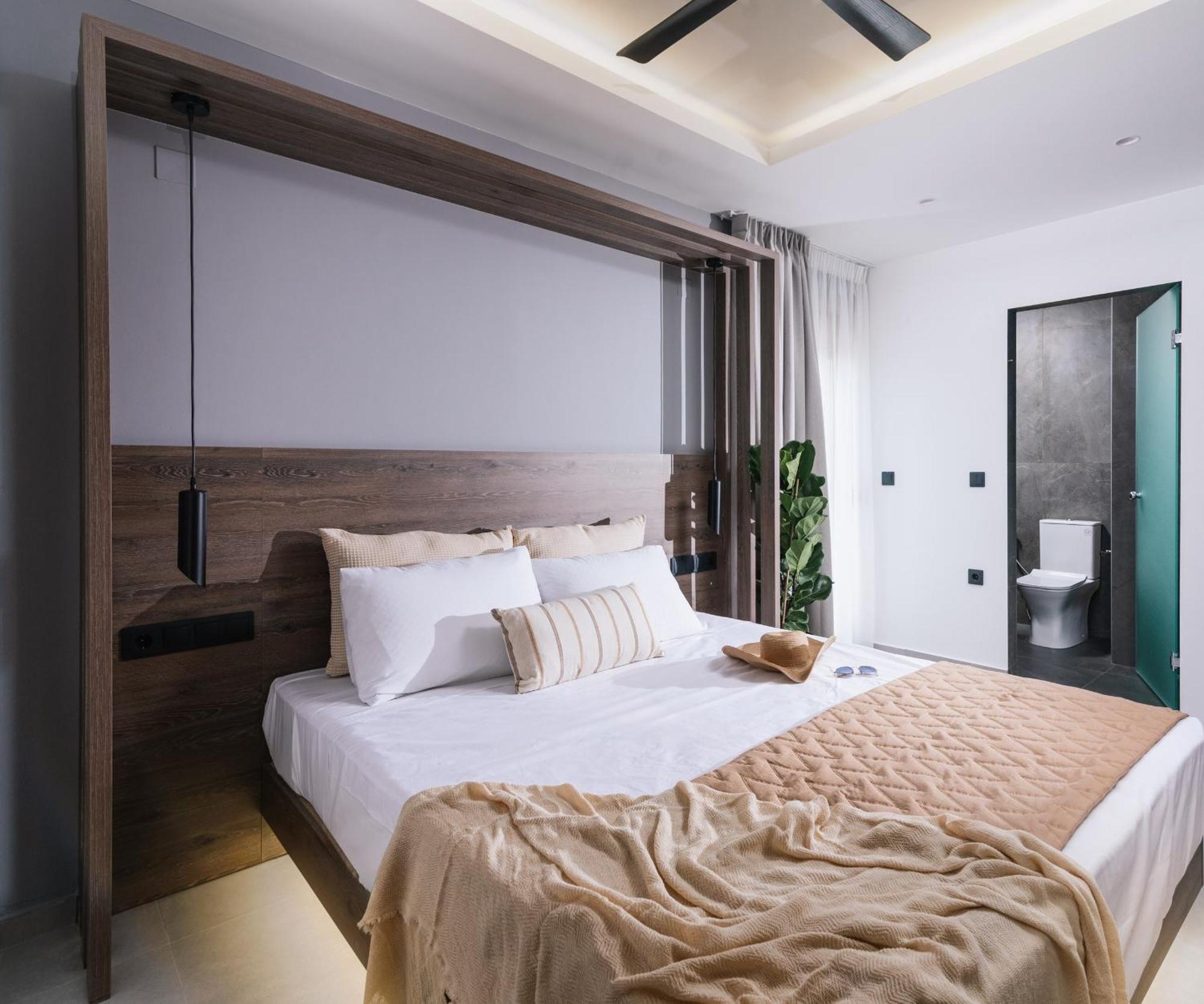 Alcyone Studios And Apartments Iraklion Buitenkant foto
