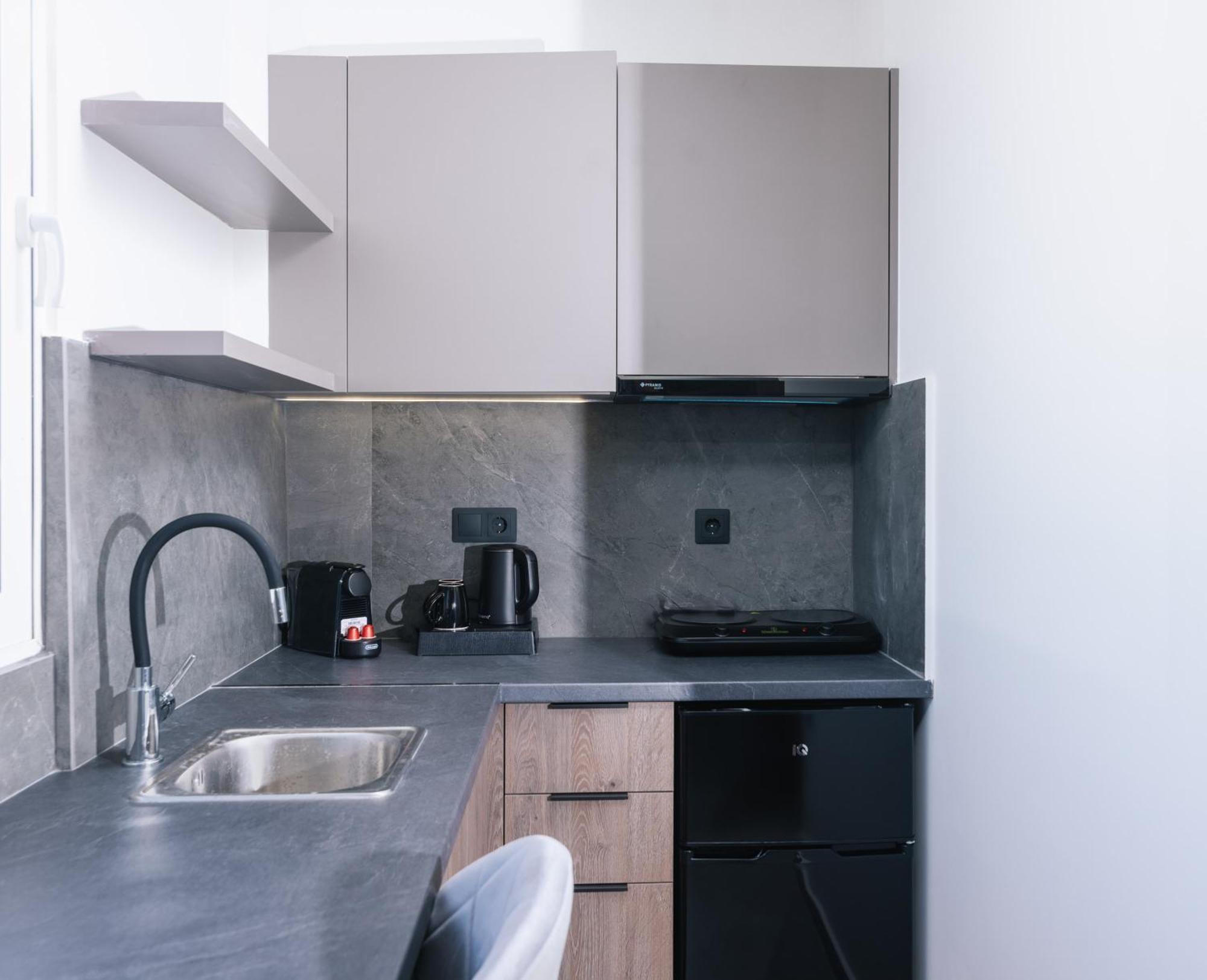Alcyone Studios And Apartments Iraklion Buitenkant foto