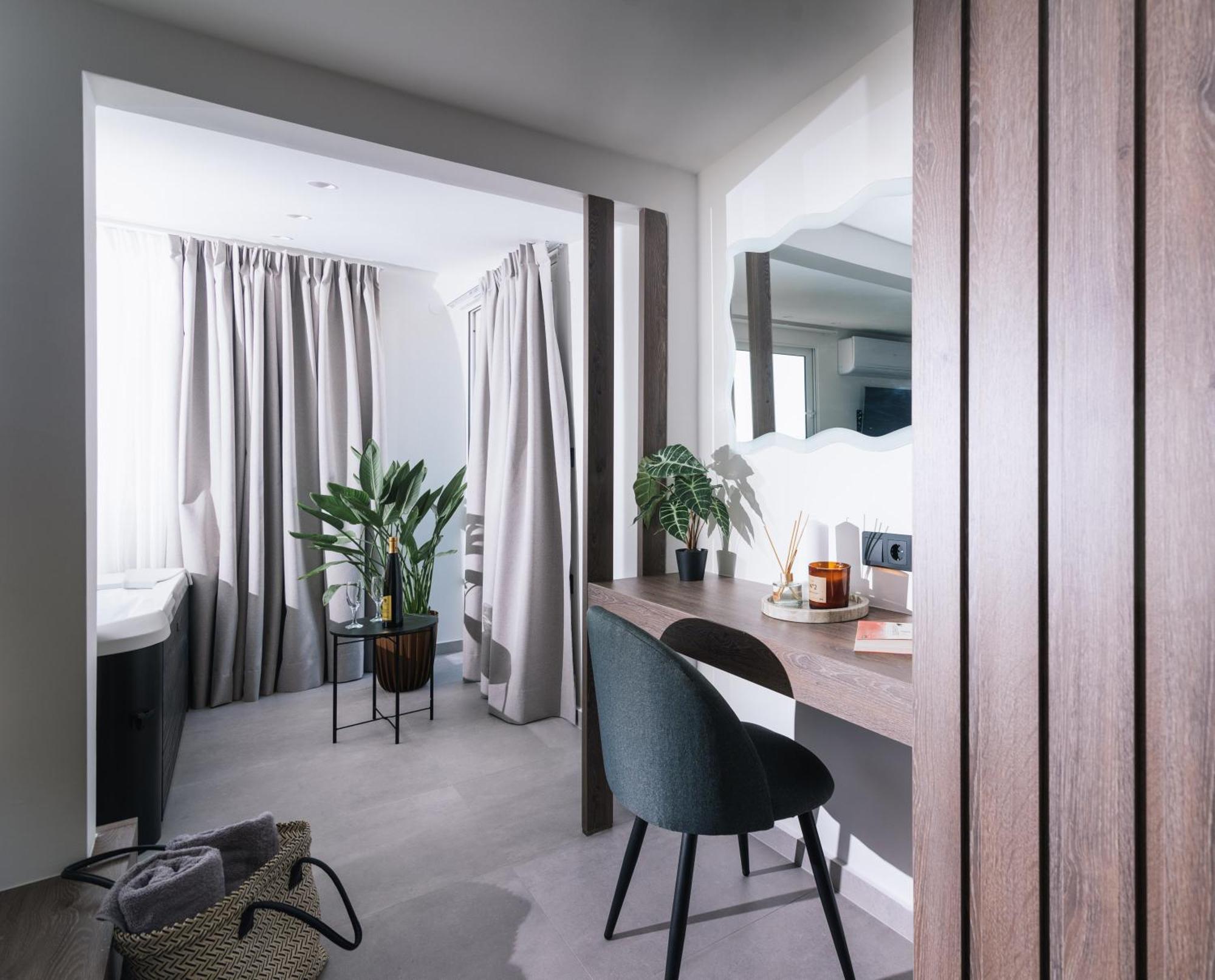 Alcyone Studios And Apartments Iraklion Buitenkant foto
